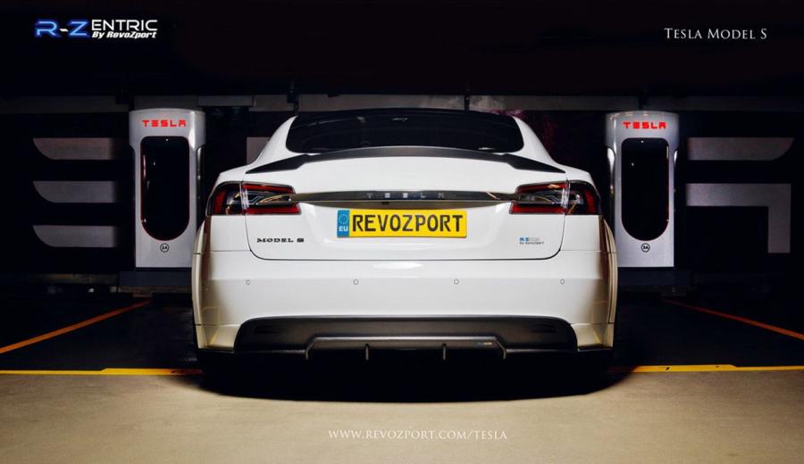  Tesla Model S P85D by Revozsport 2015 года  (фото 5 из 15)